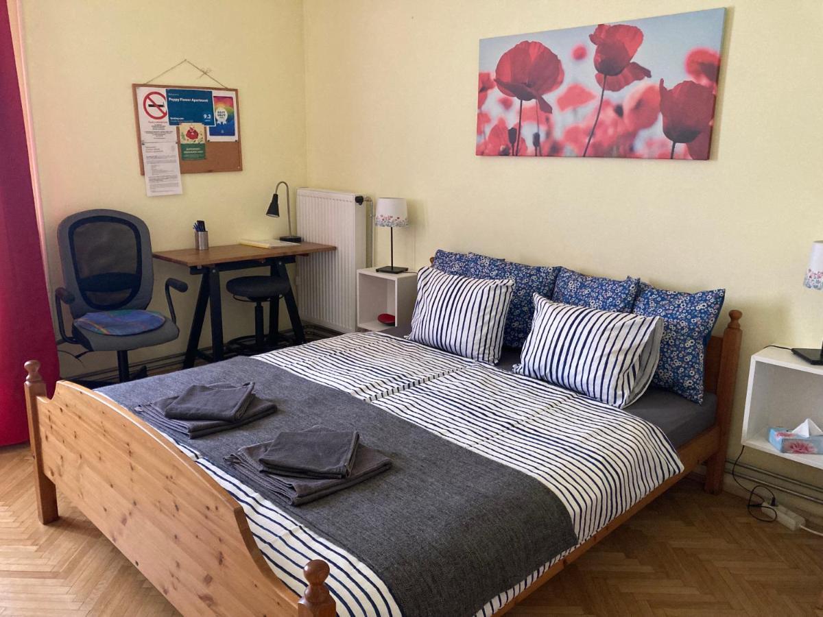 Poppy Flower Apartment ブダペスト エクステリア 写真